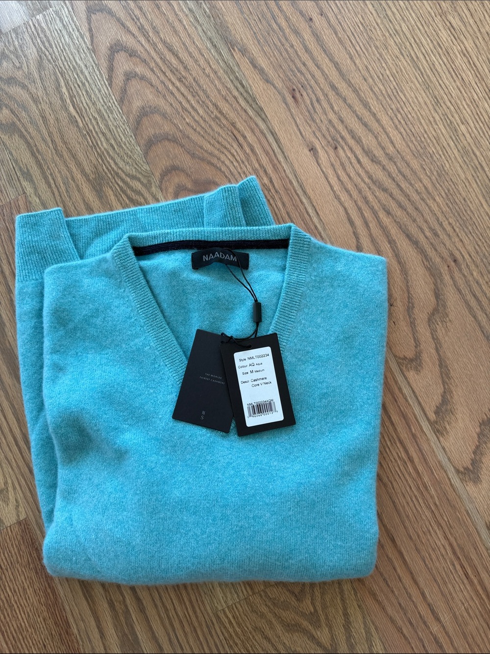 NAADAM V-Neck Sweater in Aqua